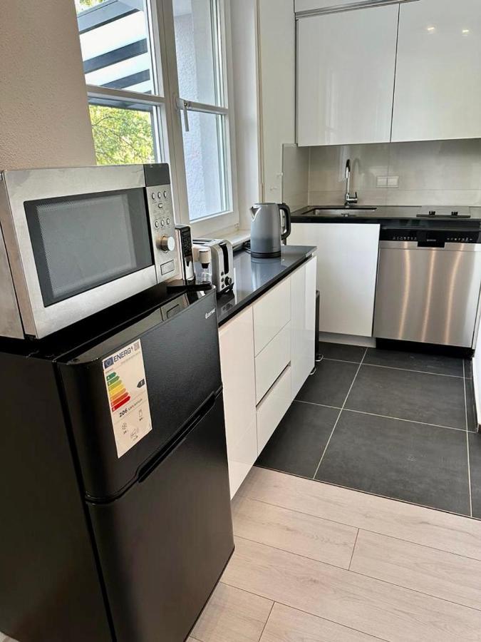 Flexible, Schoene Und Gut Aussehende Feriensuite Ρόιτλινγκεν Εξωτερικό φωτογραφία